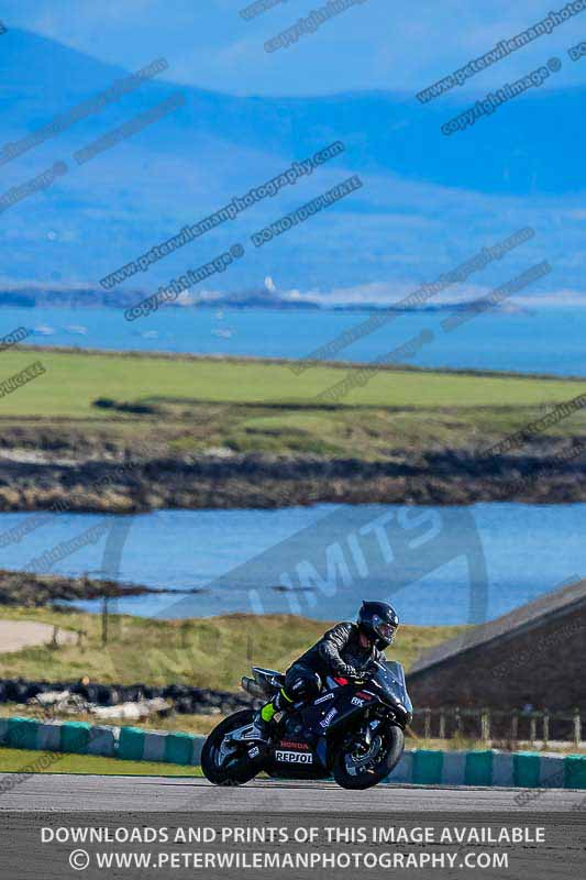 anglesey no limits trackday;anglesey photographs;anglesey trackday photographs;enduro digital images;event digital images;eventdigitalimages;no limits trackdays;peter wileman photography;racing digital images;trac mon;trackday digital images;trackday photos;ty croes